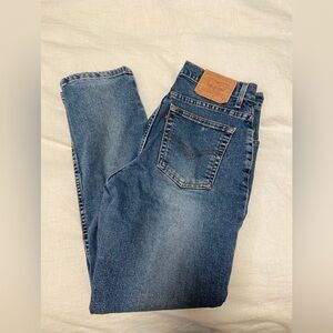 ❄️SOLD❄️Vintage Levi’s 550